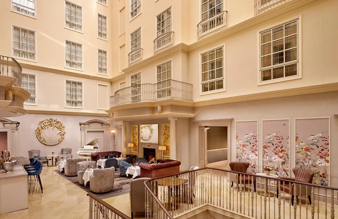 The College Green Dublin Hotel, Autograph Collection-1